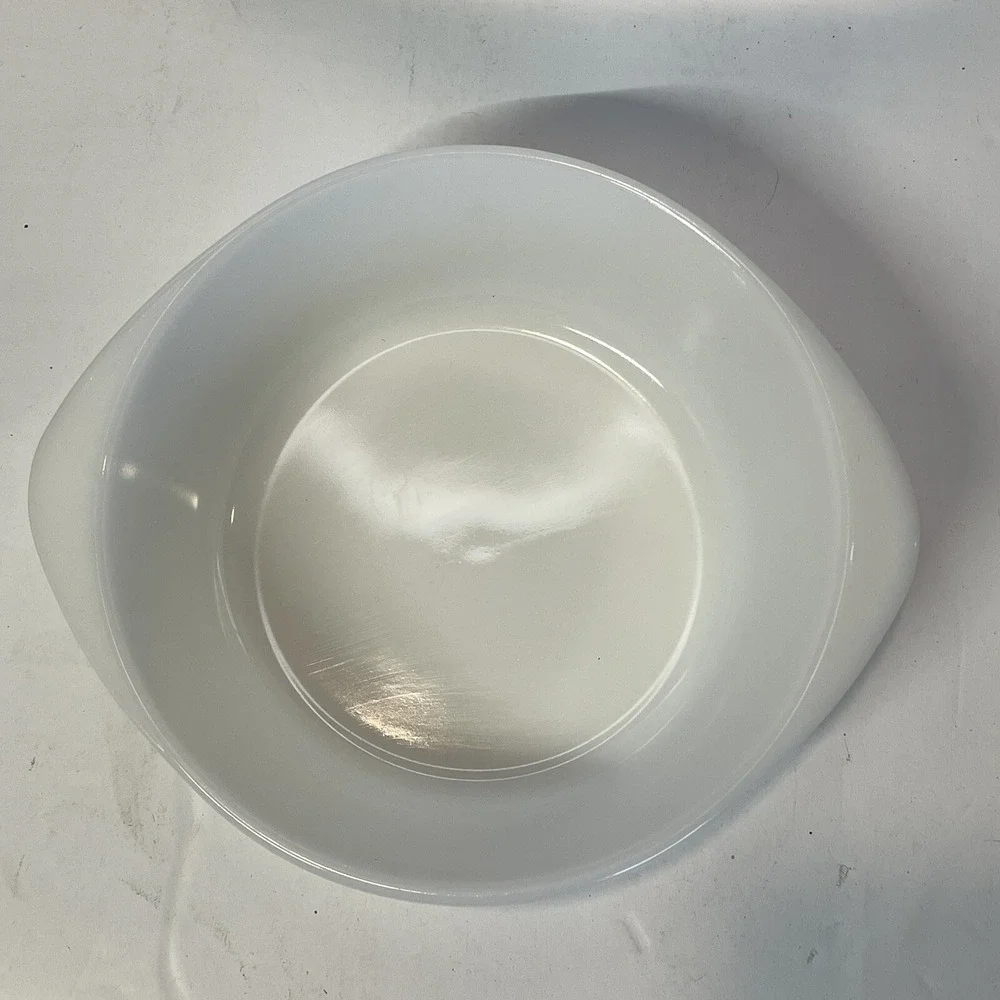 Glasbake White Milk Glass Covered Casserole Dish Metal Carry Basket USA‎ Japan